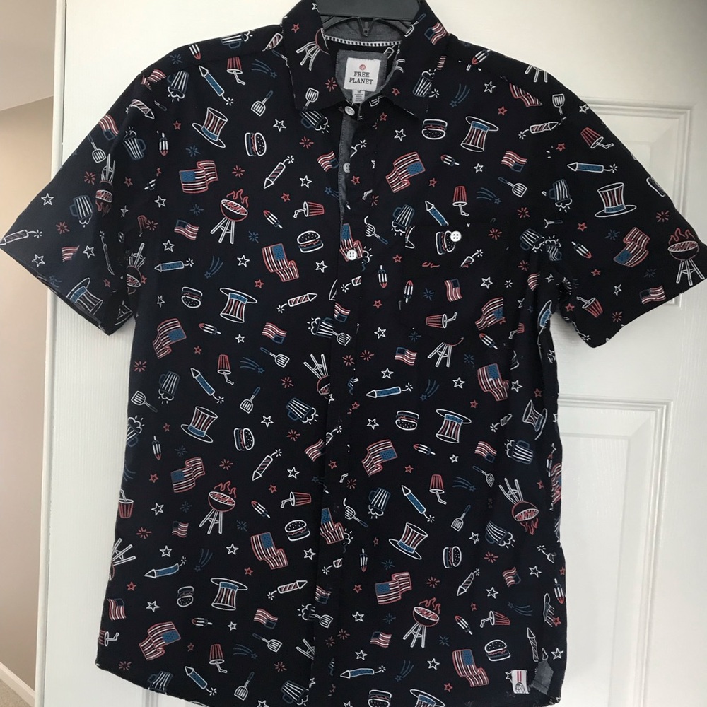 Free Planet Men's Short Sleeve Button-Down Shirt in Black with Red & Blue Print
